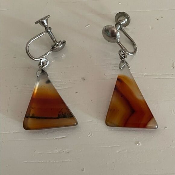 Vintage 1.5” sterling silver triangular shaped agate screw back drop earrings - Picture 2 of 9